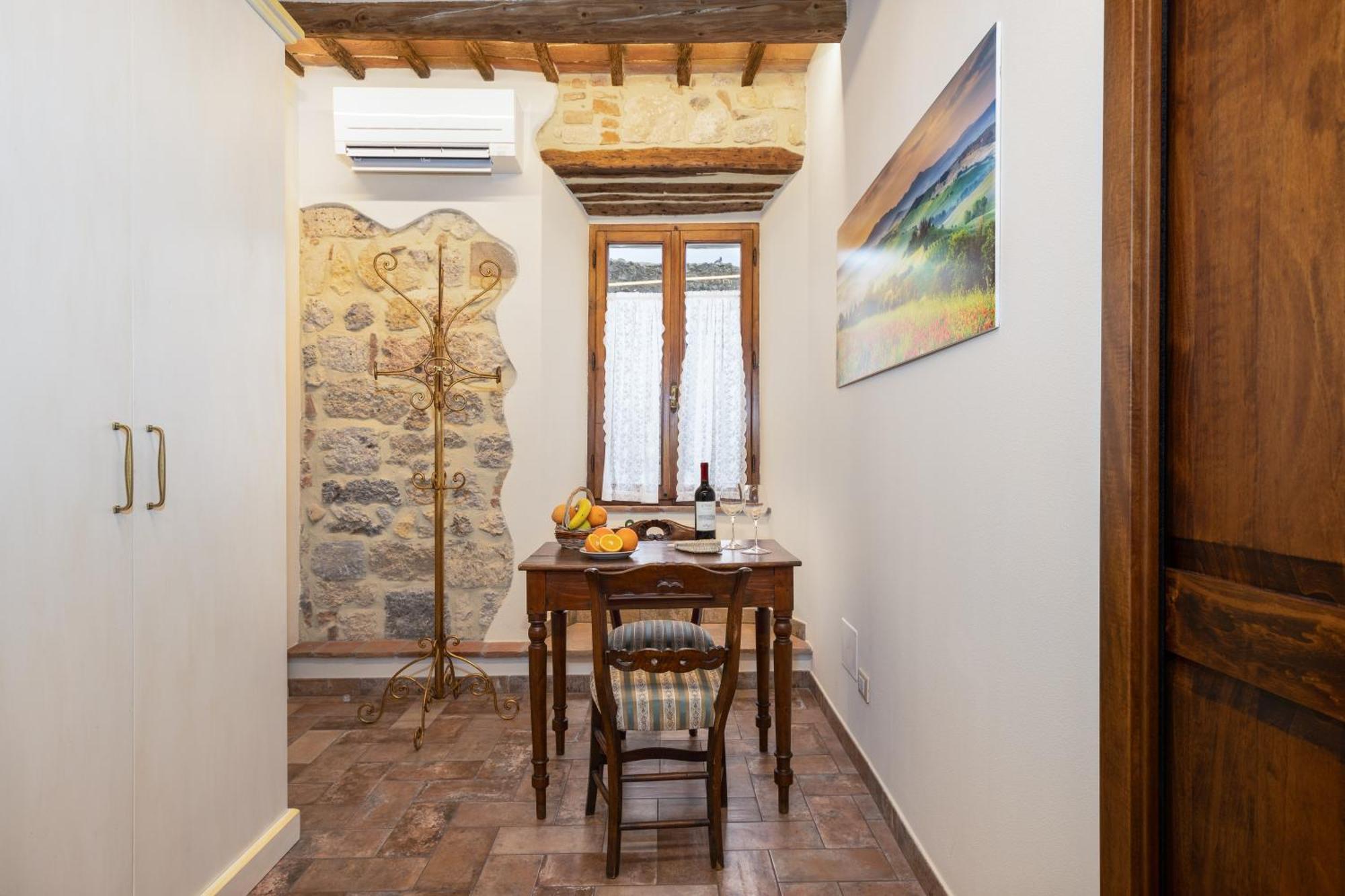 Sognare Nel Castello Hotel Monteriggioni Kültér fotó